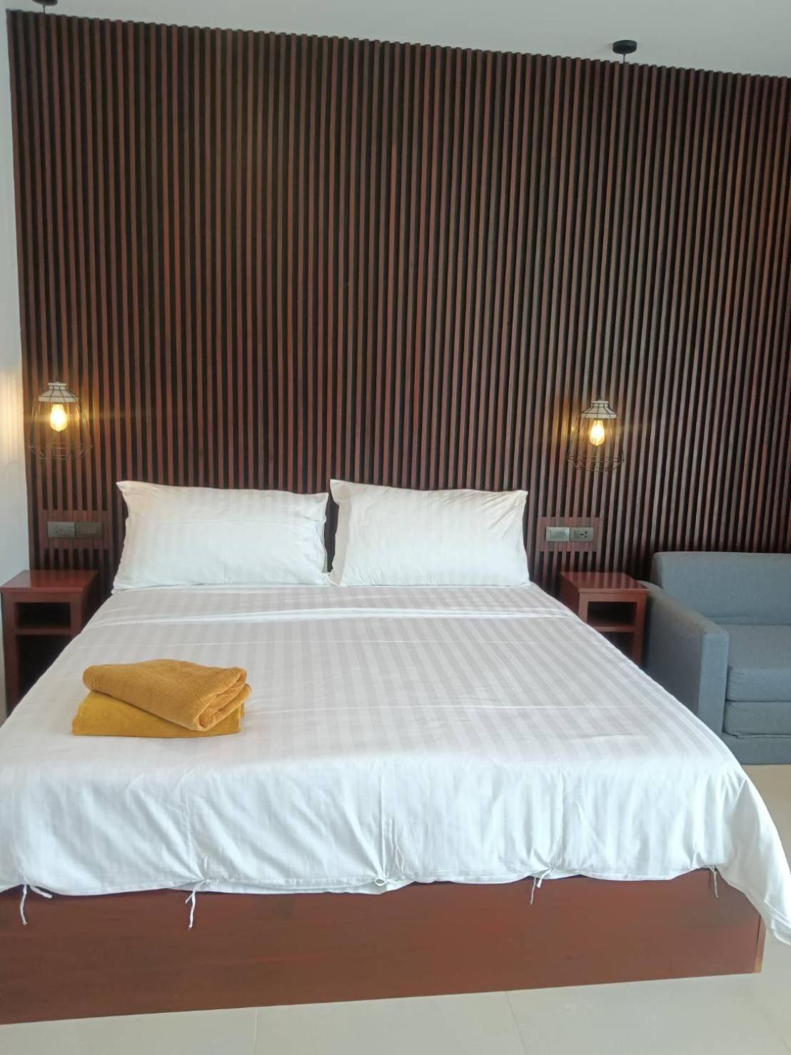 Beach House By Rose Massage Nai Thon Beach Εξωτερικό φωτογραφία